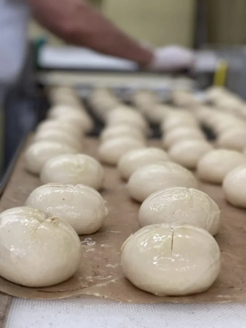 Handarbeit in der Backstube